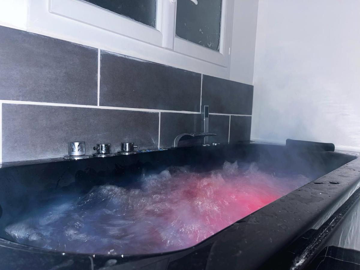 L'Oranger - Magnifique Studio Independant Sur Mougins Avec Jacuzzi Prive - Parking - Climatisation Εξωτερικό φωτογραφία